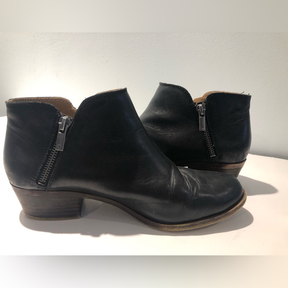 Lucky Brand Burklee black 8 ankle boots booties.